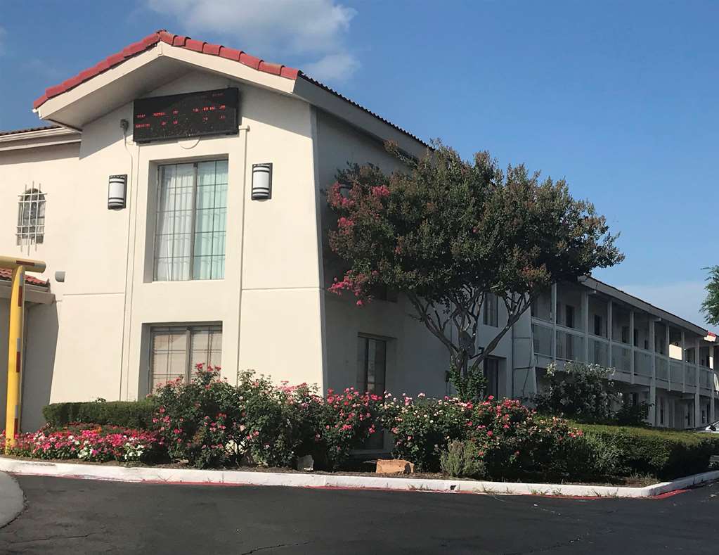 Red Roof Inn Plano Dış mekan fotoğraf